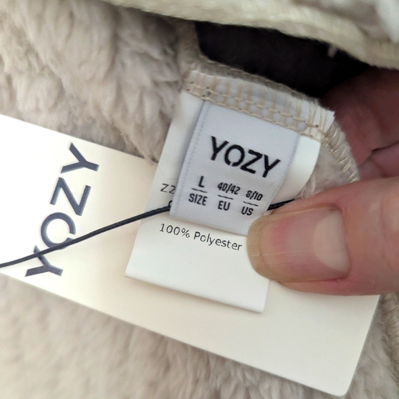 Teddy Jacket, Waterfall Front, Fluffy, NWT - Picture 3 of 4